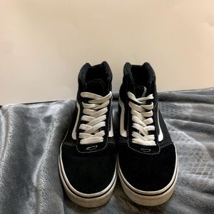 Mens high top Vans size 9